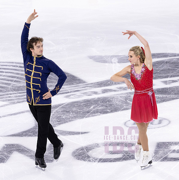 Eva Pate & Logan Bye (USA)
