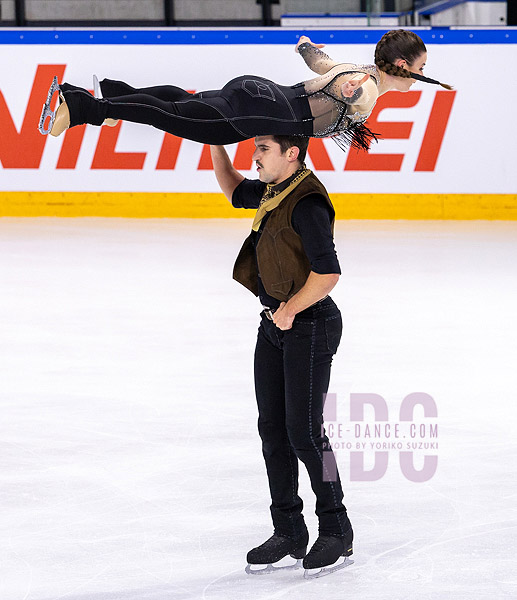 Marie-Jade Lauriault & Romain Le Gac (FRA)