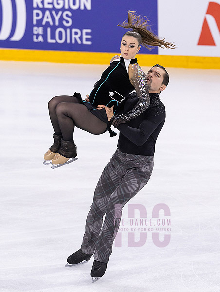 Marie-Jade Lauriault & Romain Le Gac (FRA)