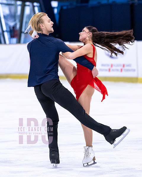 Zoe Larson & Andrii Kapran (UKR)