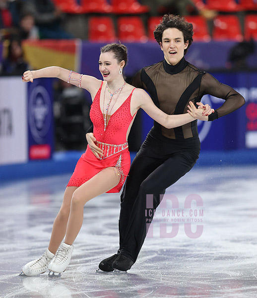 Darya Grimm & Mikhail Savitskiy (GER)