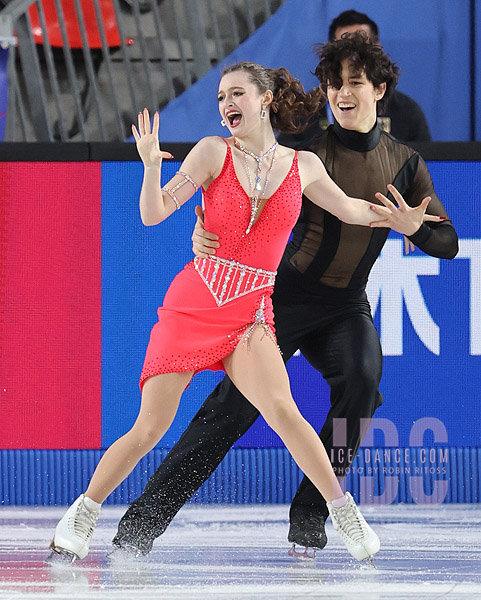 Darya Grimm & Mikhail Savitskiy (GER)