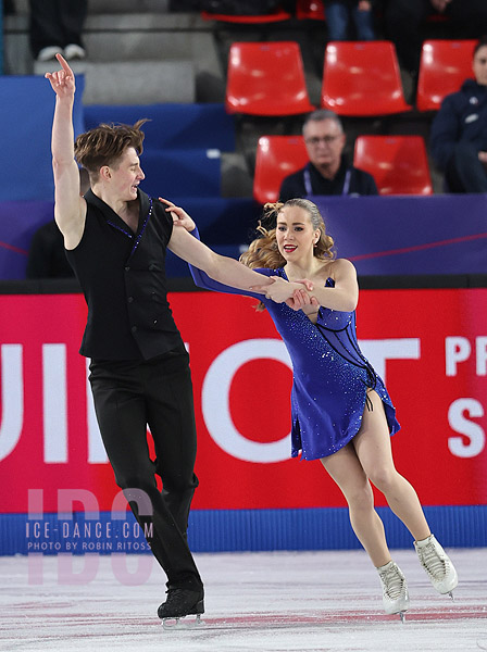 Iryna Pidgaina & Artem Koval (UKR)
