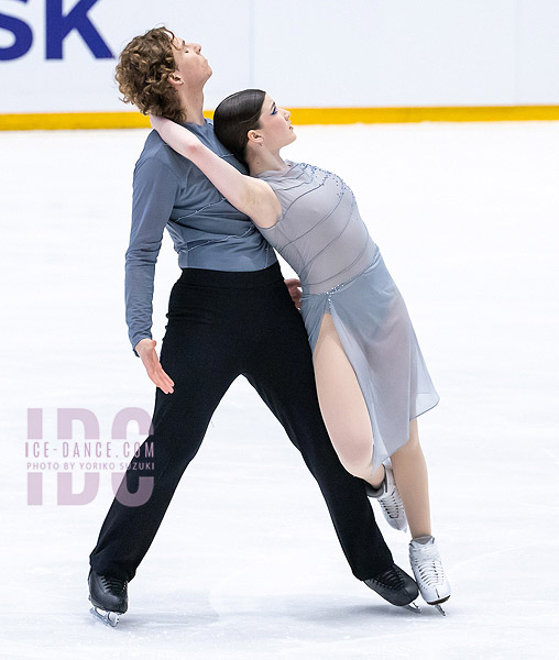 Yahli Pedersen & Benjamin Starr (USA)
