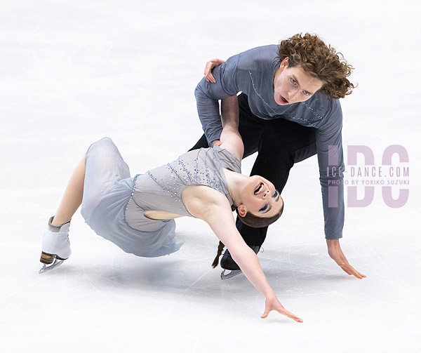 Yahli Pedersen & Benjamin Starr (USA)