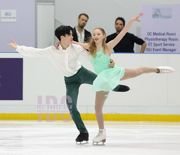 Madelaine Ann Breau & Namu Lee (KOR)