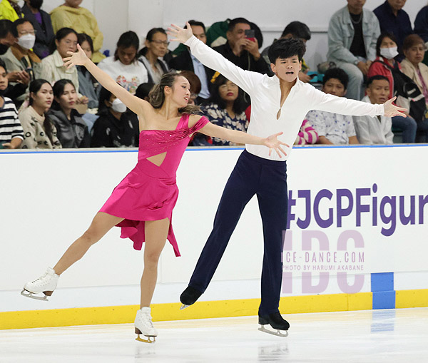 Chloe Nguyen & Brendan Giang (CAN)