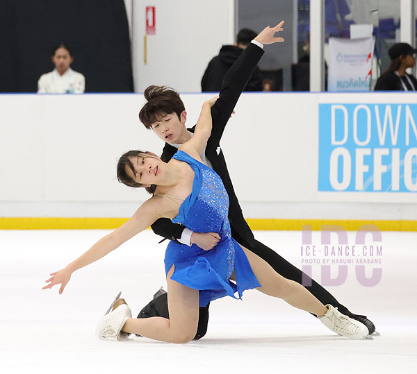 Ran Kang & Han Wan Chau (HKG)