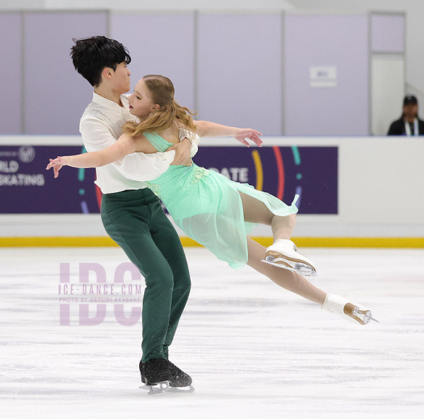 Madelaine Ann Breau & Namu Lee (KOR)