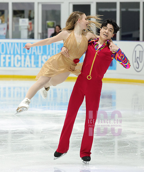 Madelaine Ann Breau & Namu Lee (KOR)