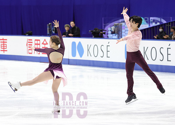 Azusa Tanaka & Shingo Nishiyama 