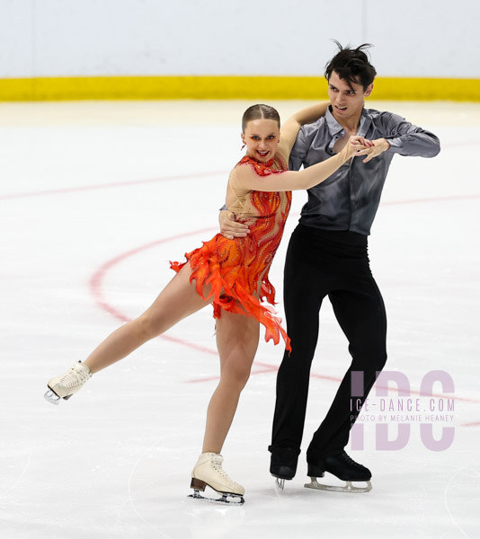 Lily Hensen & Nathan Lickers (CAN)