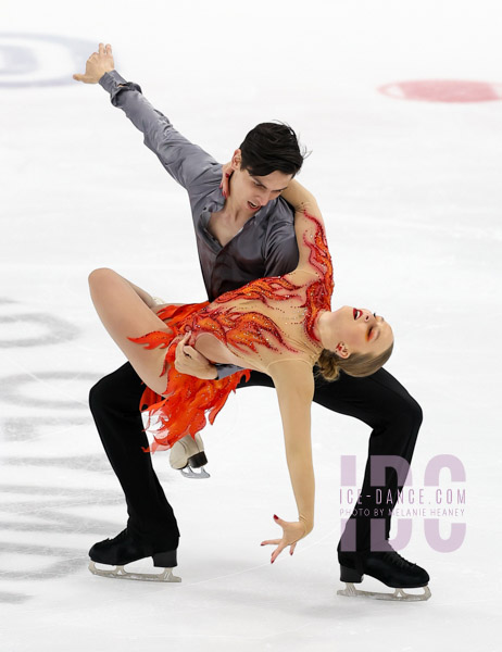 Lily Hensen & Nathan Lickers (CAN)