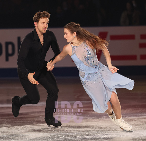 Christina Carreira & Anthony Ponomarenko (USA)