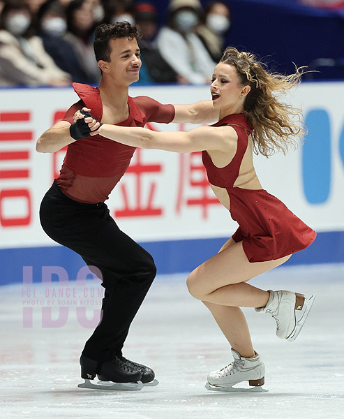 Marie Dupayage & Thomas Nabais (FRA)