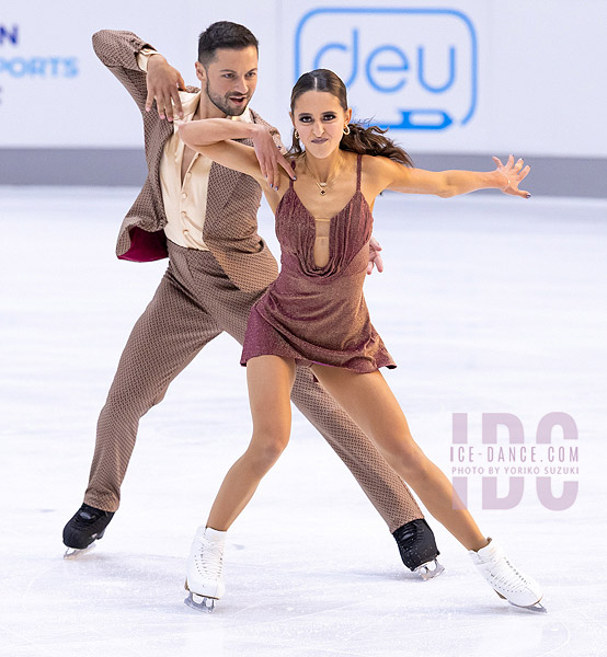 Lilah Fear & Lewis Gibson (GBR)