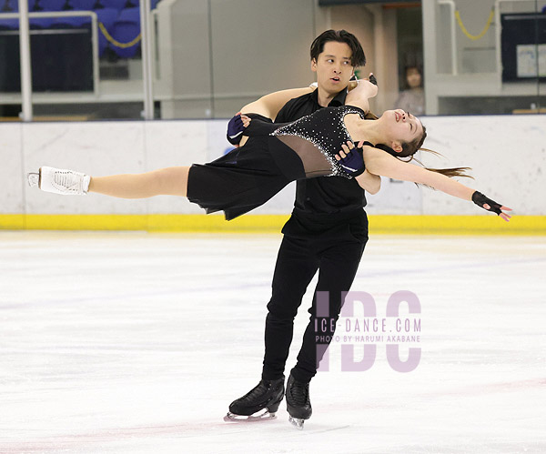 Ayano Hirota & Kokoro Mizutani