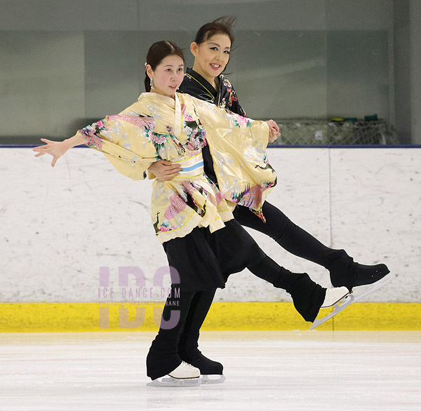 Nozomi Watanabe & Yumiko Oguro