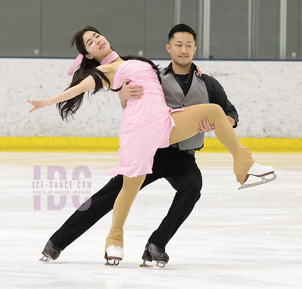 Mizuho Naito & Kentaro Suzuki