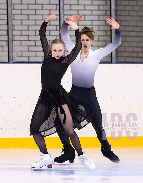 Katerina Mrazkova & Daniel Mrazek (CZE)