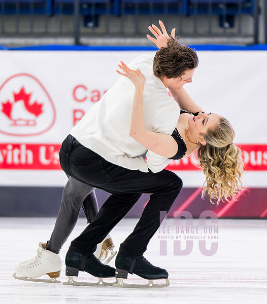 Summer Homick & Nicholas Buelow 