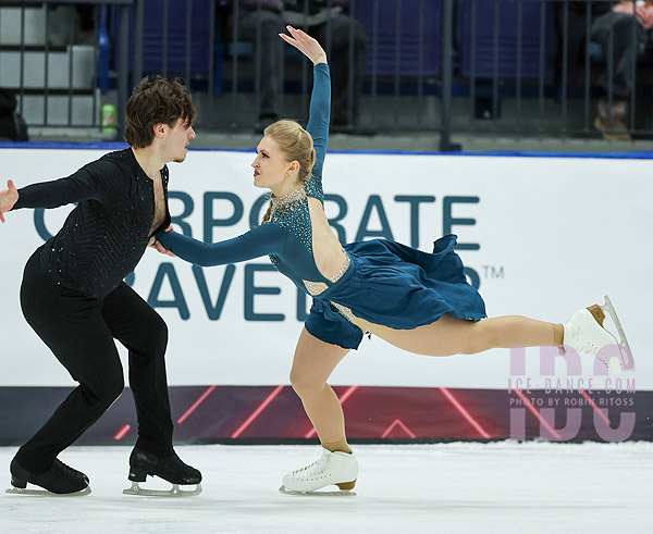 Alicia Fabbri & Paul Ayer