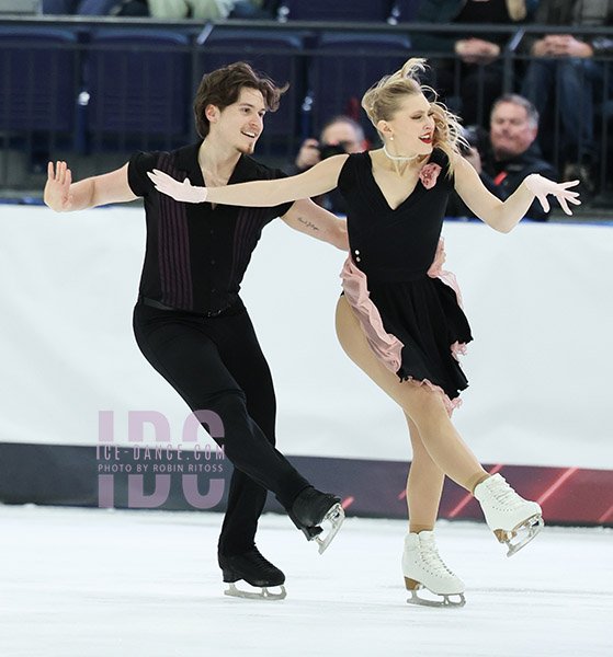 Alicia Fabbri & Paul Ayer
