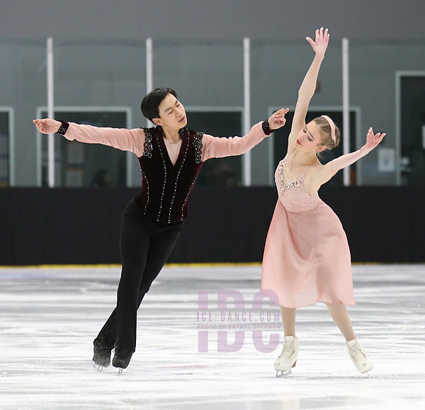 Michelle Deych & Ryan Hu
