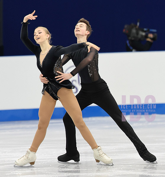 Mimi Marler Davies & Joseph Black (GBR)