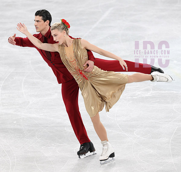 Piper Gilles & Paul Poirier (CAN)